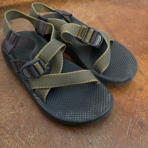 Men’s Chacos Size 10